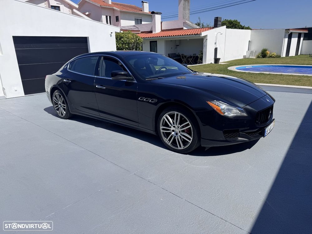 Maserati Quattroporte 3.0 V6 - 3
