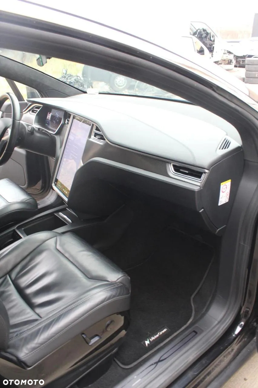 Tesla Model X Long Range Plus - 10
