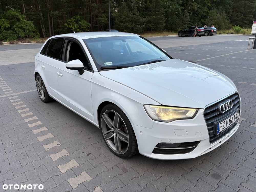 Audi A3 Sportback 2.0 TDI Ambiente S tronic - 1