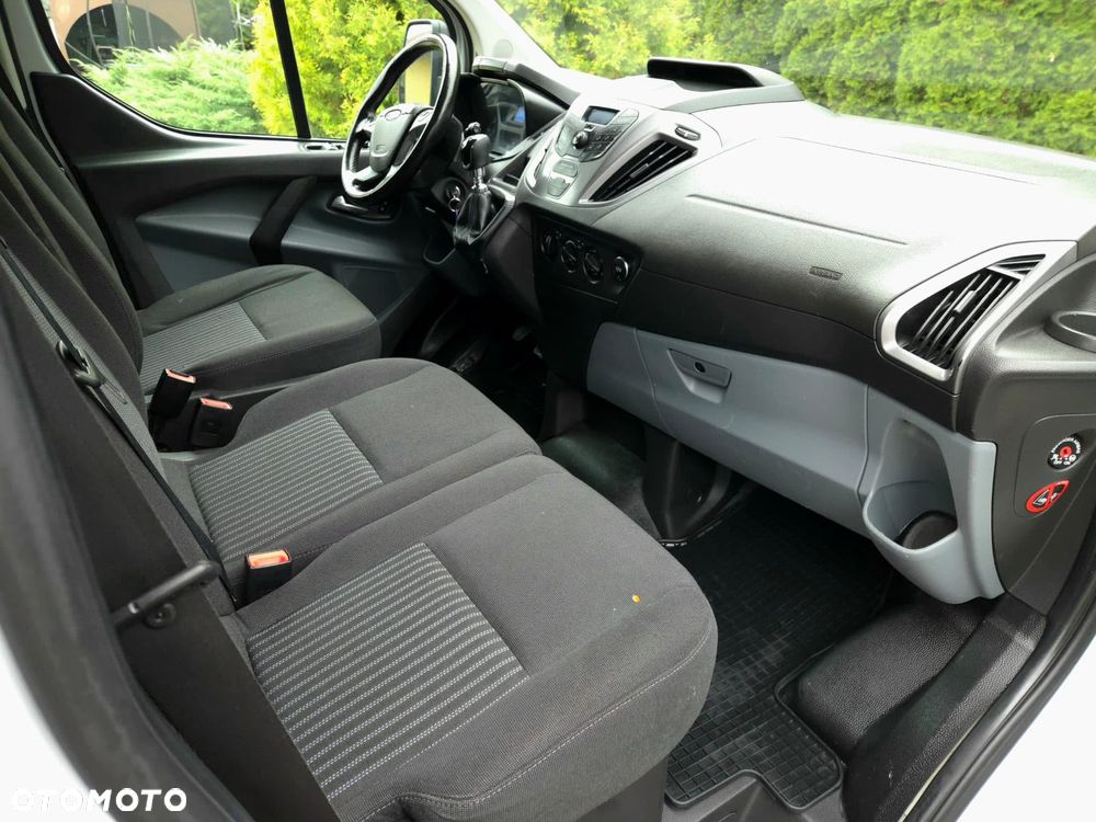 Ford Transit Custom - 28