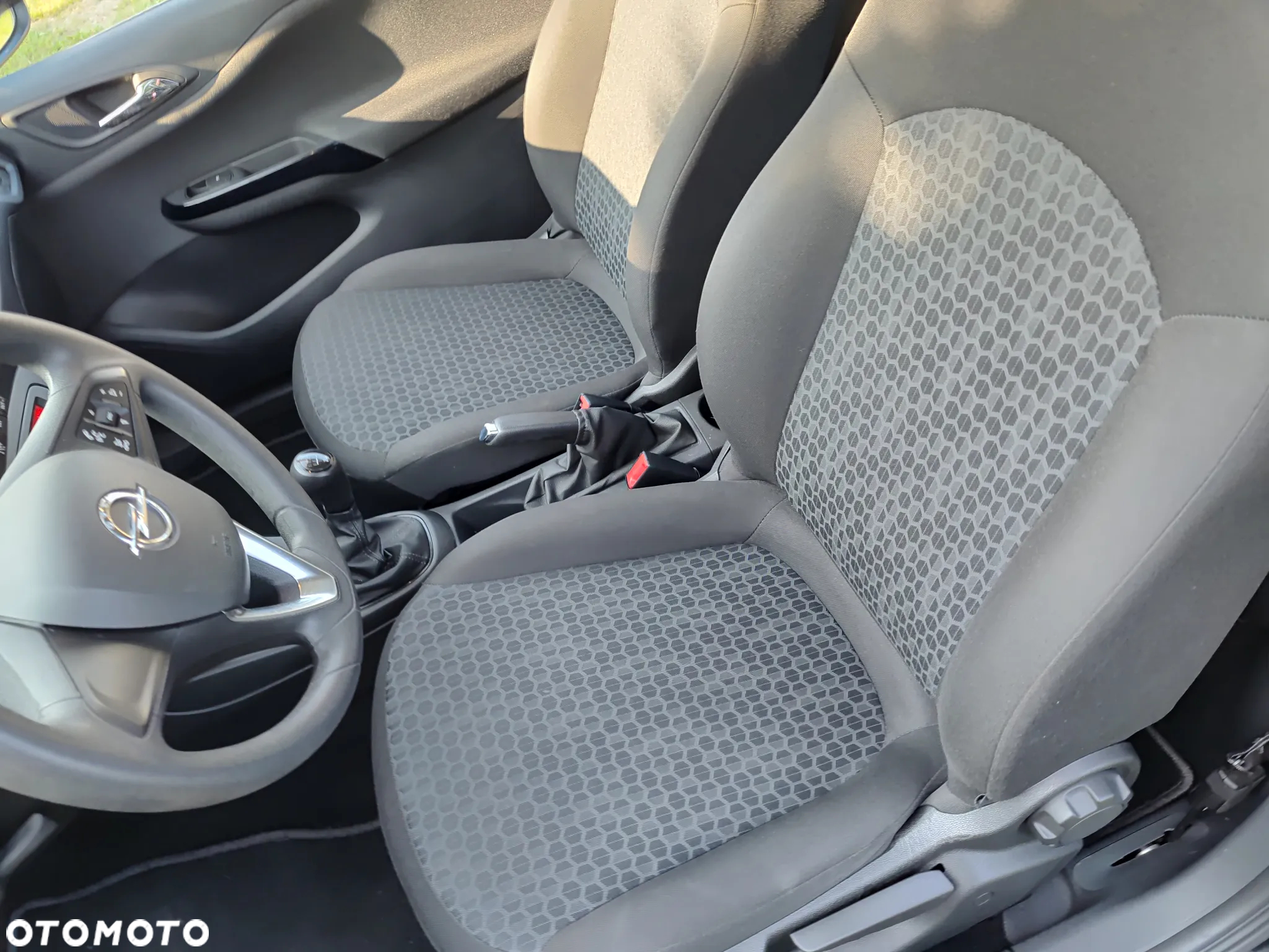 Opel Corsa 1.2 120 Jahre - 14