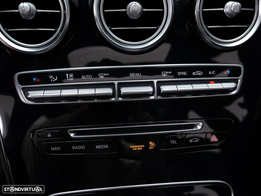 Mercedes-Benz C 300 - 23