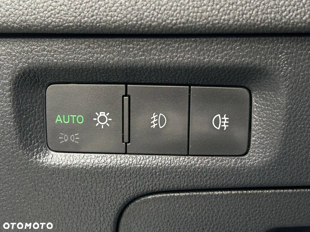 Skoda Octavia 1.5 TSI ACT Ambition - 21