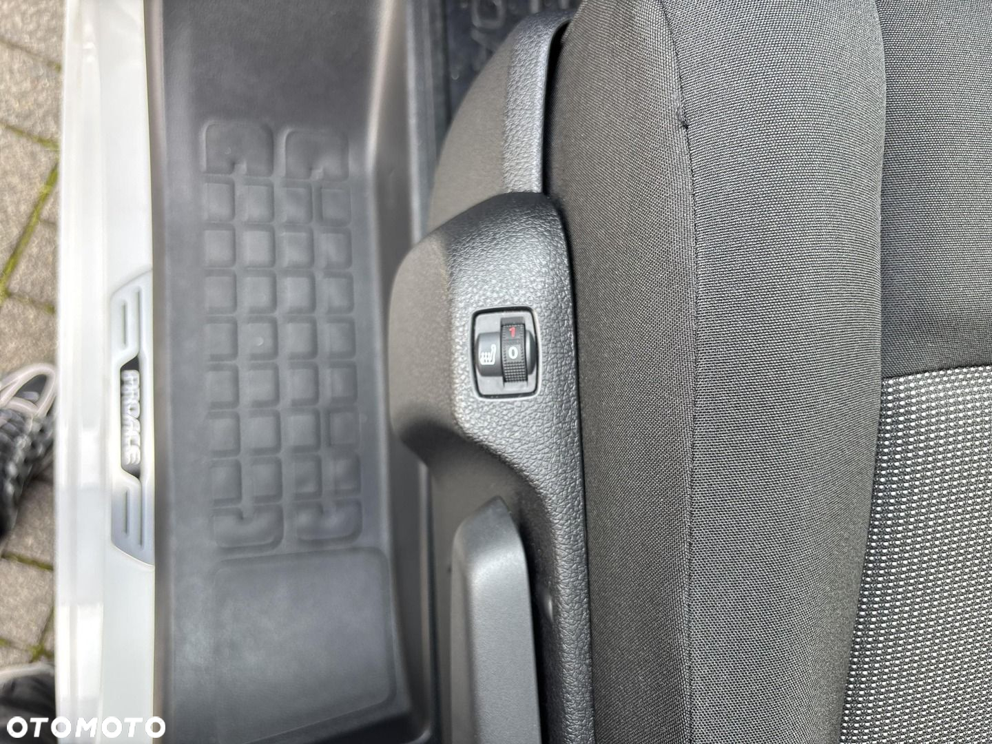 Toyota PROACE - 19