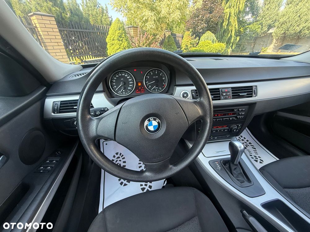 BMW Seria 3 325i - 19