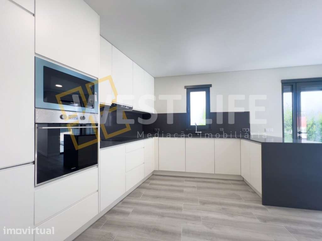 Moradia T5 NOVA com piscina - Acabamentos de excelência - Junto ás ... - Grande imagem: 4/54