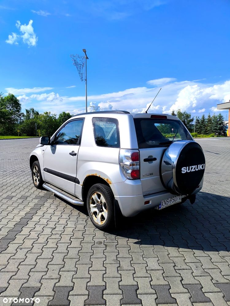 Suzuki Grand Vitara 1.6 - 4