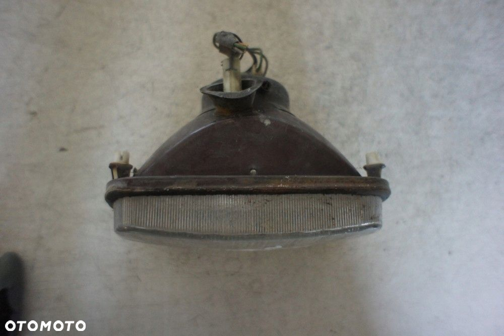 FIAT 126P LAMPA PRAWY PRZÓD - 4