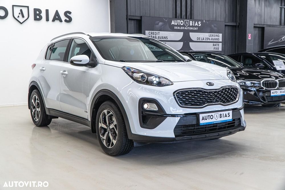 Kia Sportage 1.6 CRDI AWD Eco-Dynamics+ (48V M-H) DCT PLATINUM - 4