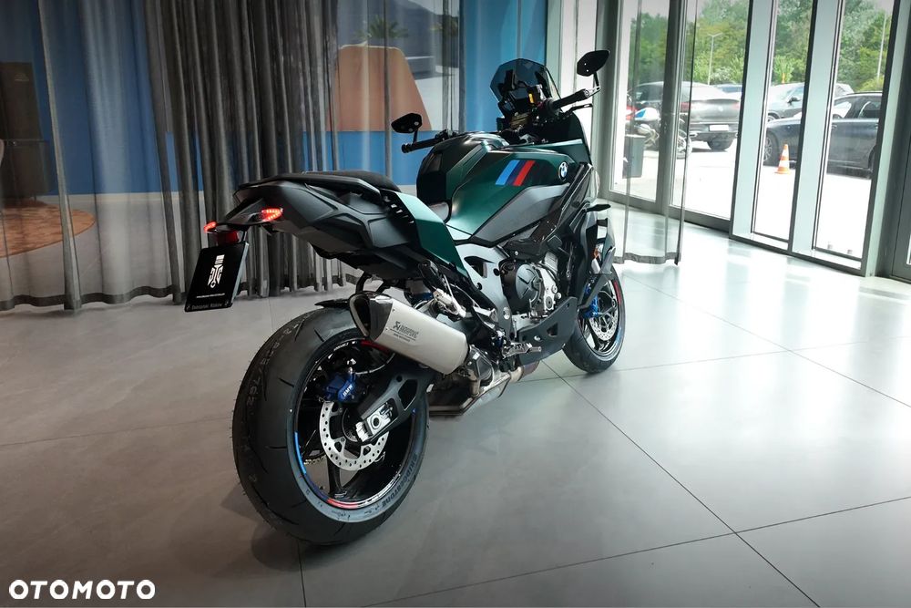 BMW XR - 10