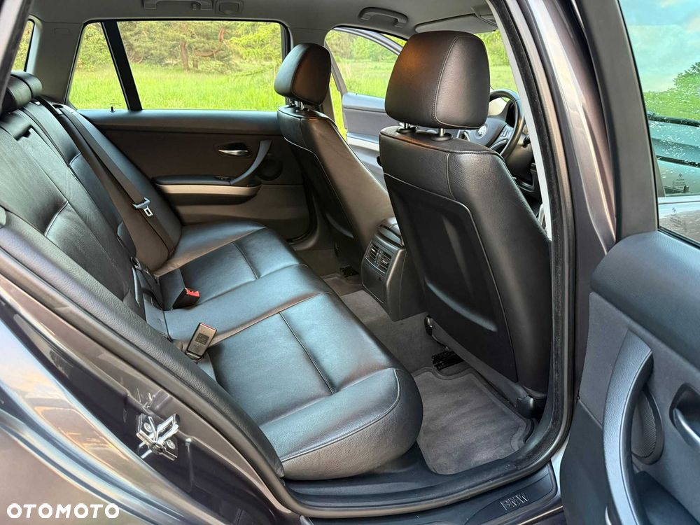 BMW Seria 3 - 11