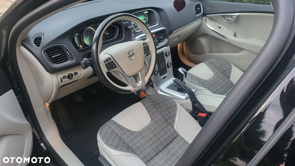 Volvo V40 D2 Momentum - 10
