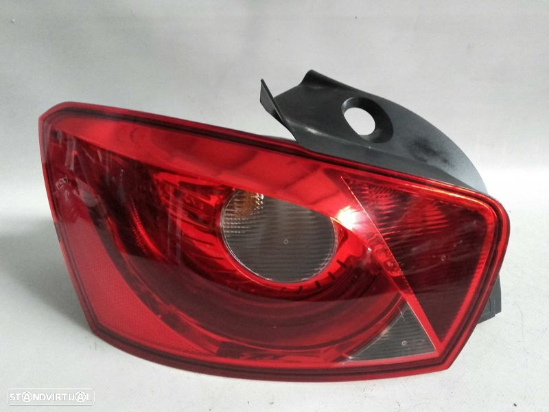 Farolim esquerdo SEAT Ibiza IV (6J5, 6P1) - 2