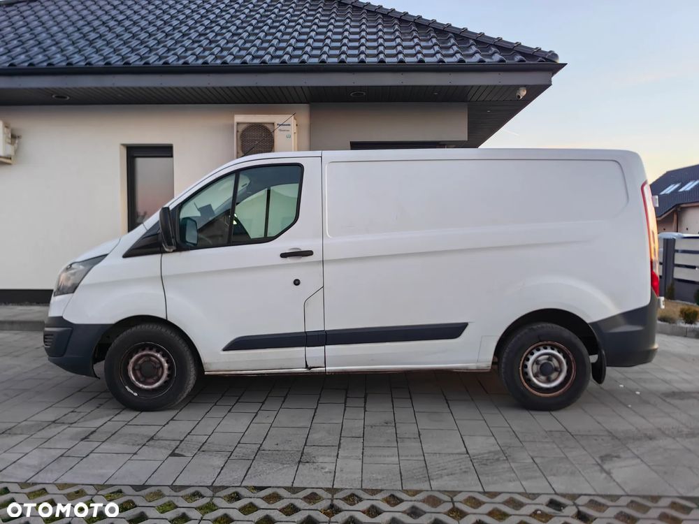 Ford TRANSIT CUSTOM - 12