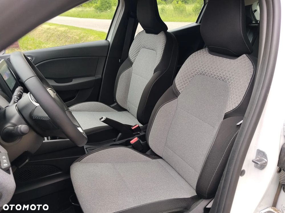 Renault Clio TCe 90 TECHNO - 16