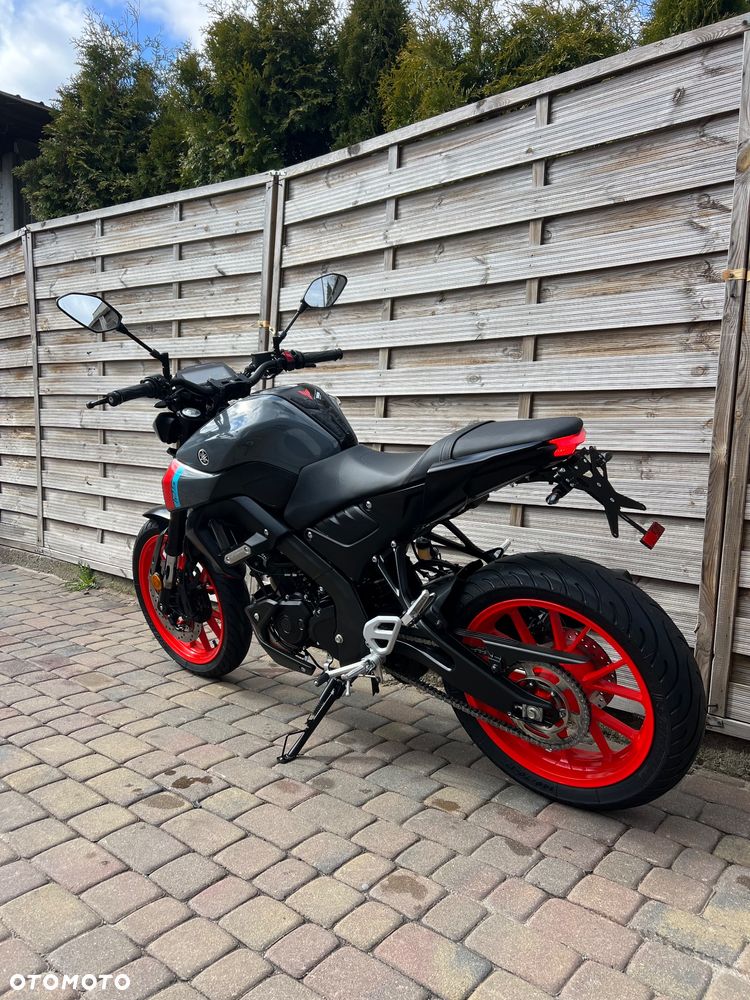 Yamaha MT - 5