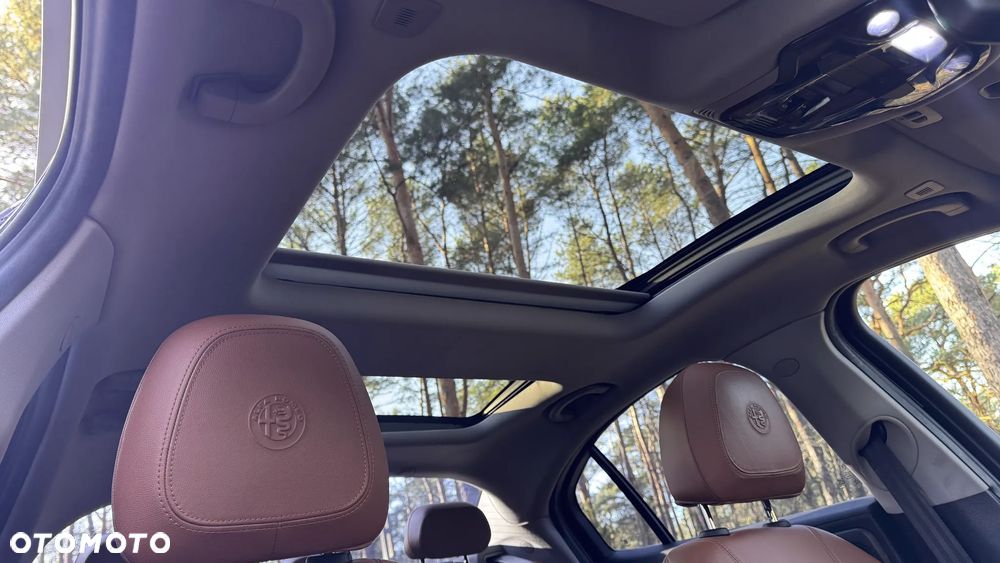 Alfa Romeo Giulia 2.0 Turbo 16V AT8-Q4 Ti - 30