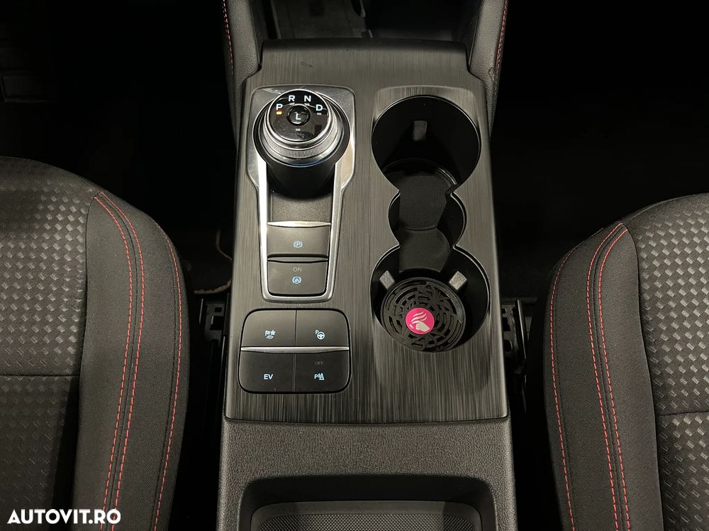 Ford Kuga 2.5 Duratec PHEV ST-LINE - 22