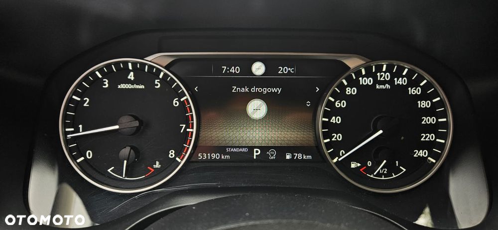 Nissan Qashqai 1.3 DIG-T DCT AKARI - 32