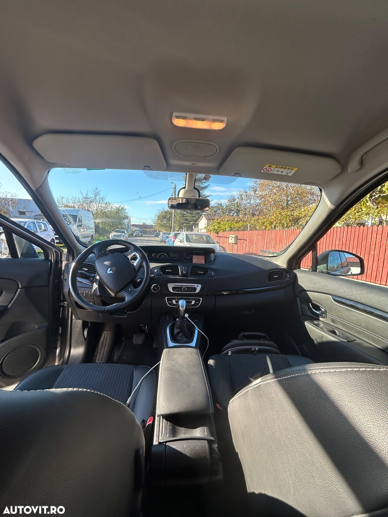 Renault Scenic dCi 110 EDC LIMITED - 11
