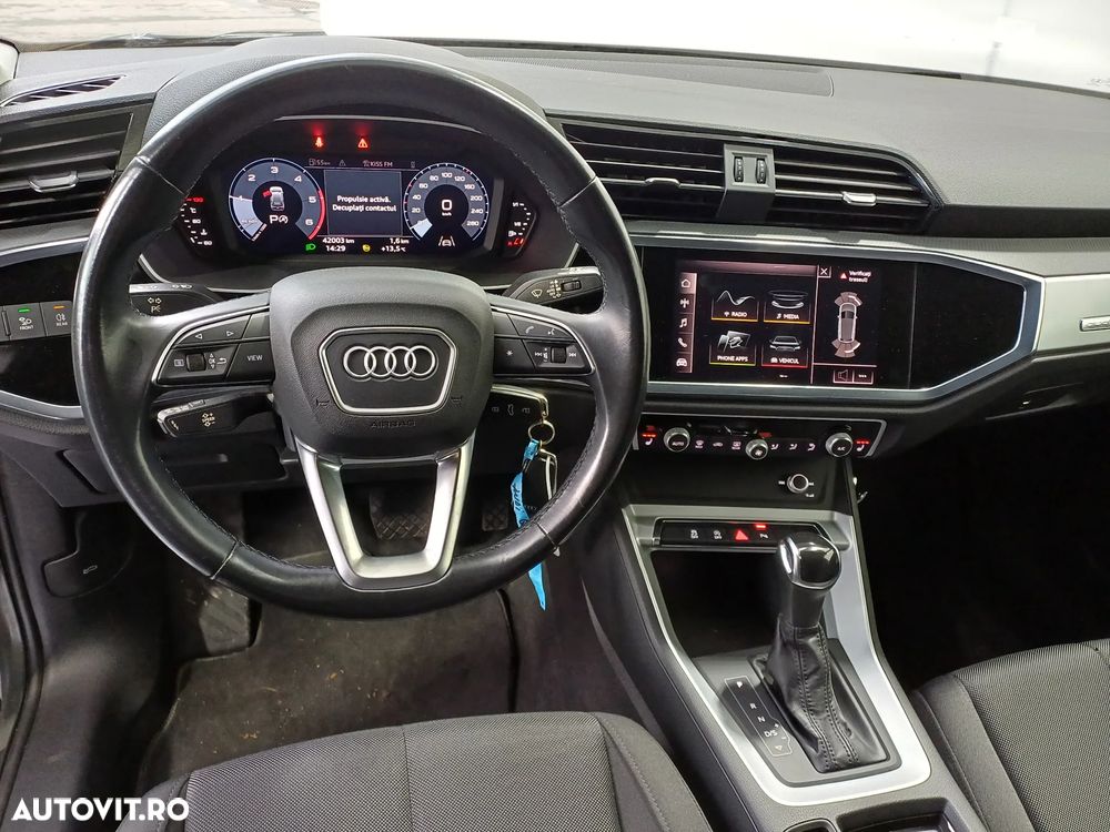 Audi Q3 2.0 35 TDI S tronic quattro Advanced - 6
