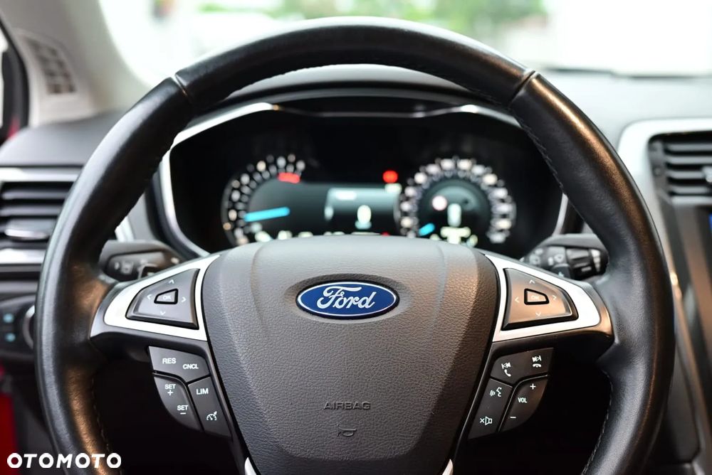 Ford Mondeo 2.0 EcoBlue Titanium - 22