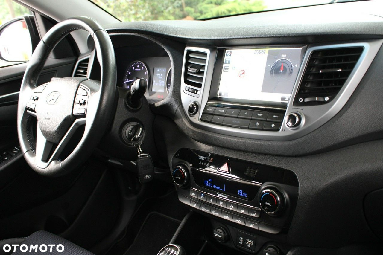 Hyundai Tucson 1.6 GDI BlueDrive Style 2WD - 23