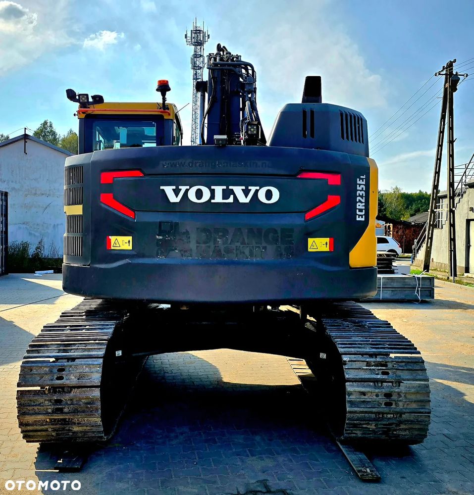 Volvo ECR235EL - 4