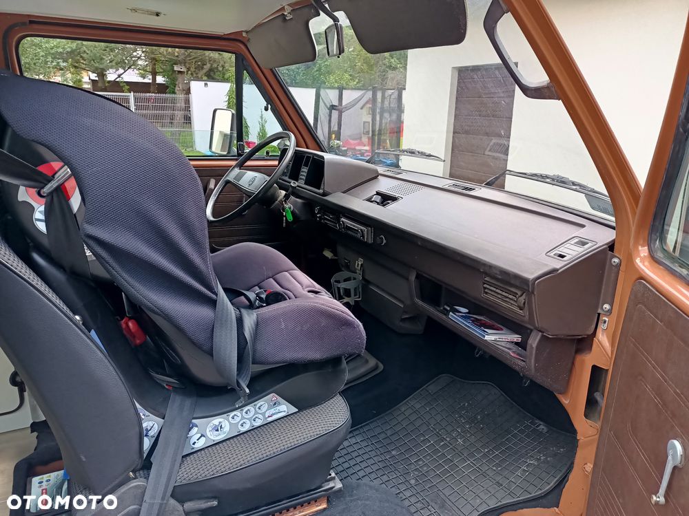 Volkswagen Transporter - 6