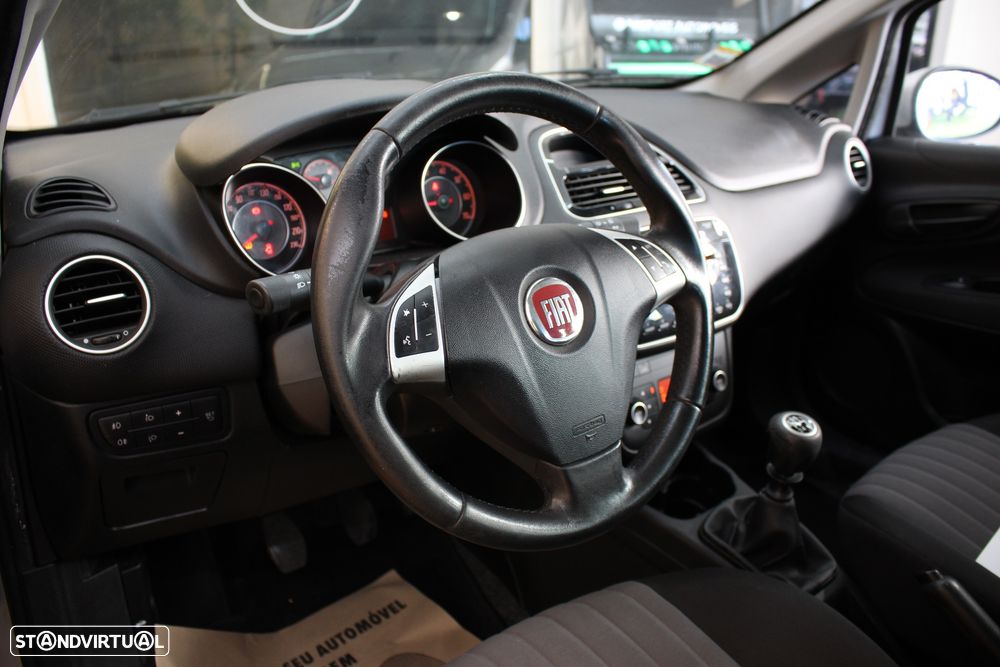 Fiat Punto 1.2 Lounge S&S - 18