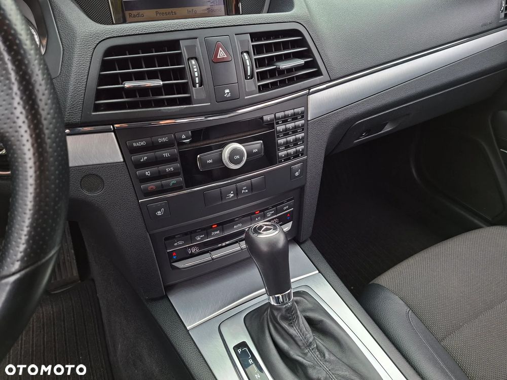 Mercedes-Benz Klasa E 200 CGI BlueEFFICIENCY Automatik Avantgarde - 22
