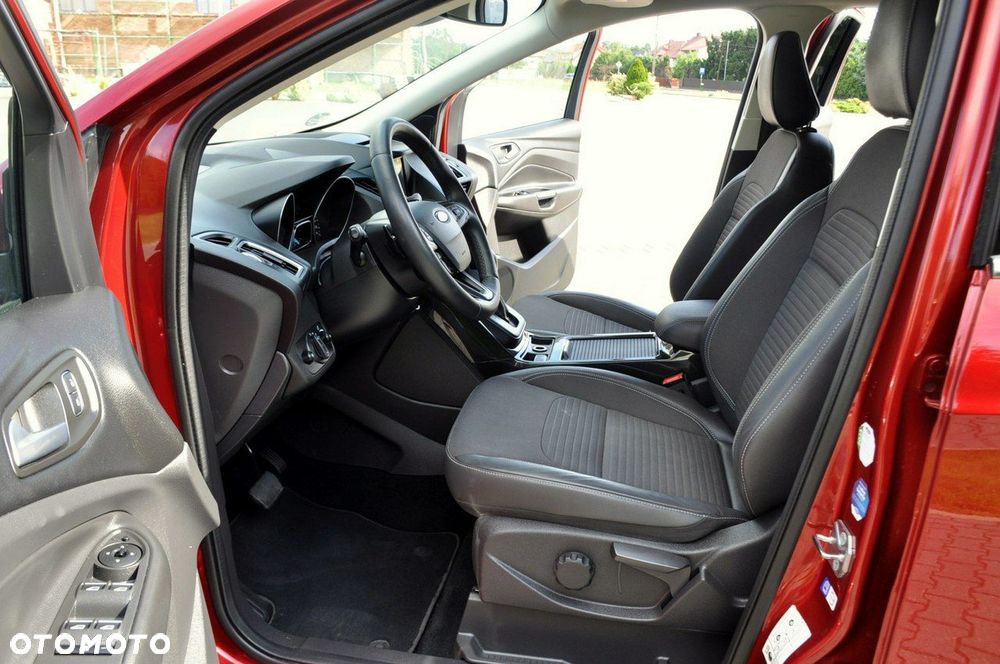 Ford Kuga - 21