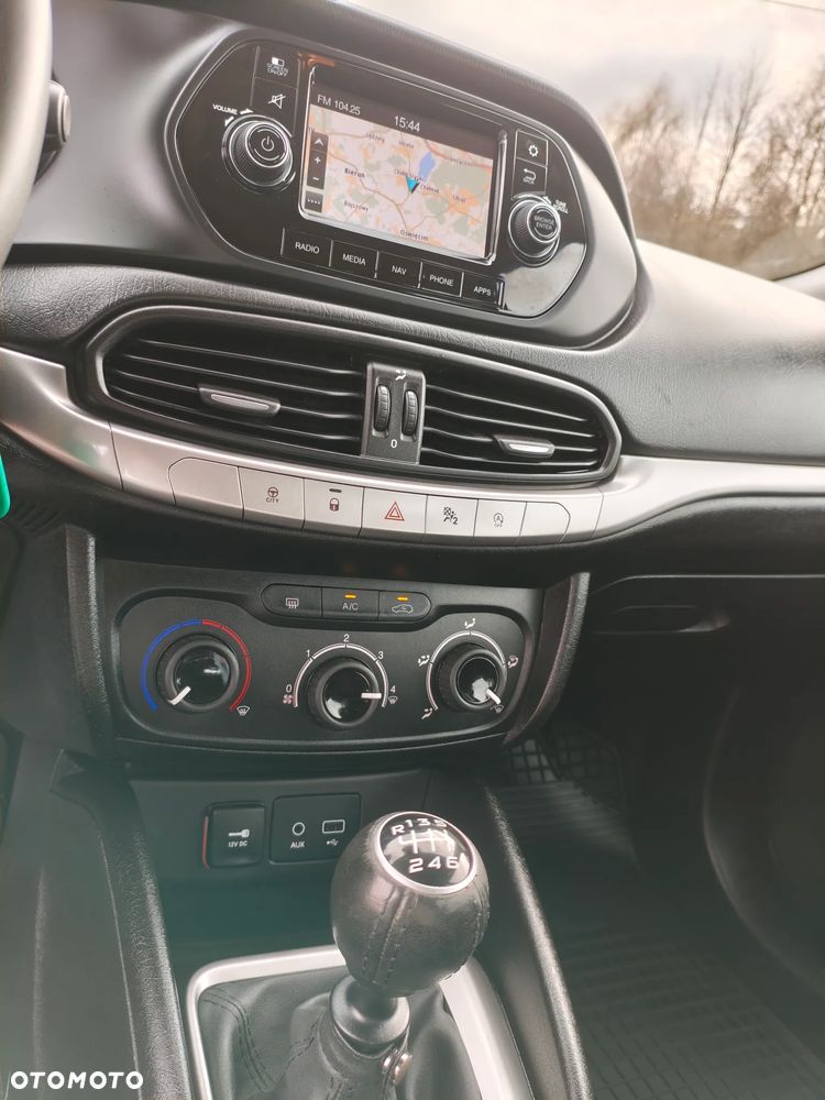 Fiat Tipo 1.4 T-Jet Easy - 22