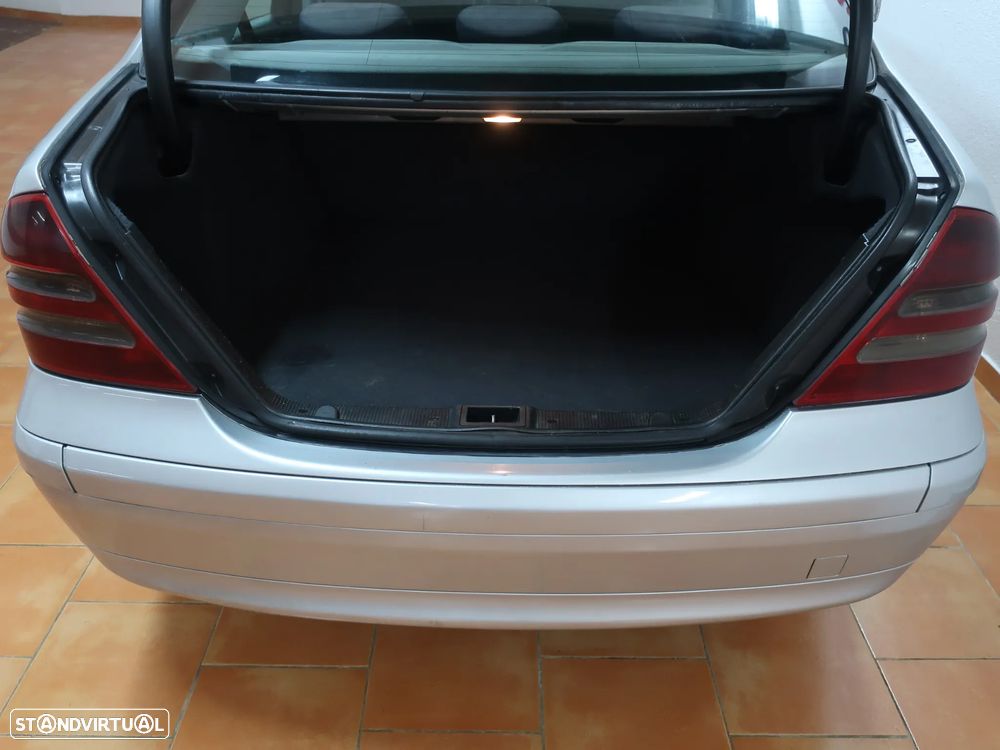 Mercedes-Benz C 220 CDi Classic - 9