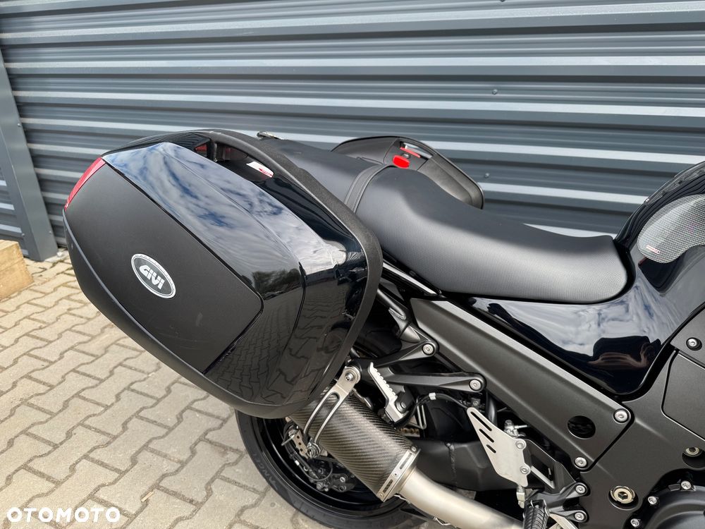 Kawasaki ZZR - 12