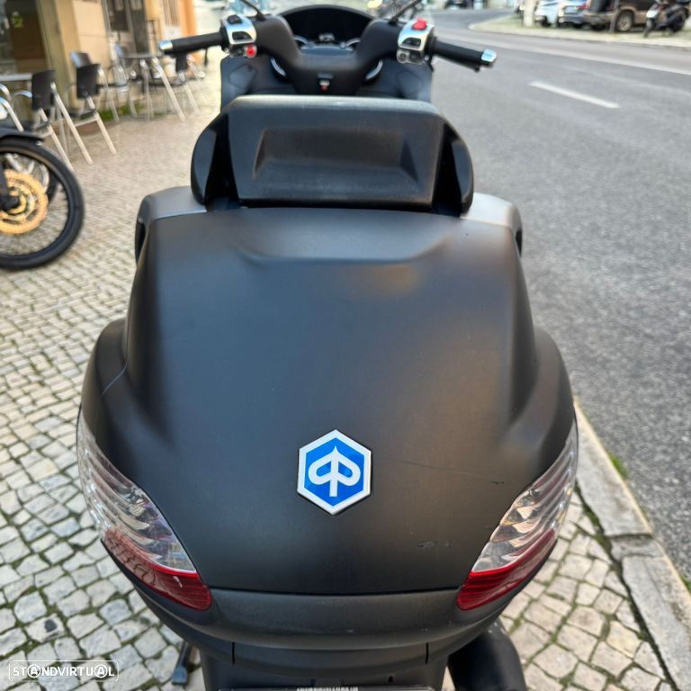 Piaggio MP3 250 - 19