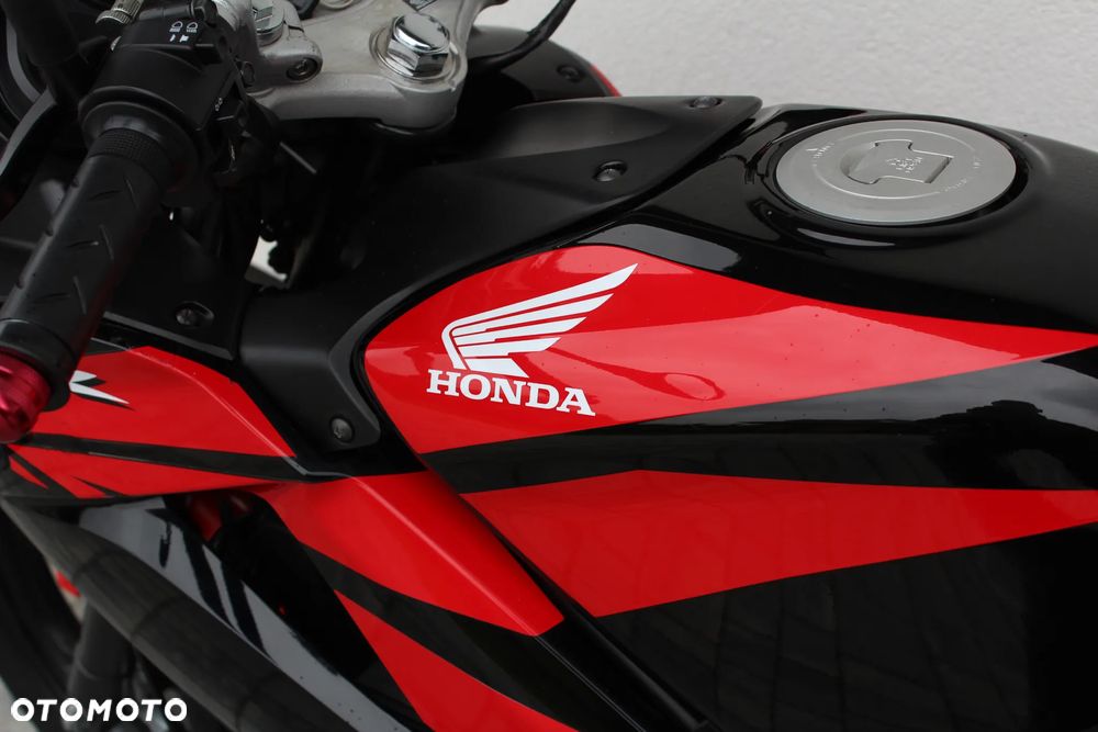 Honda CBR - 11