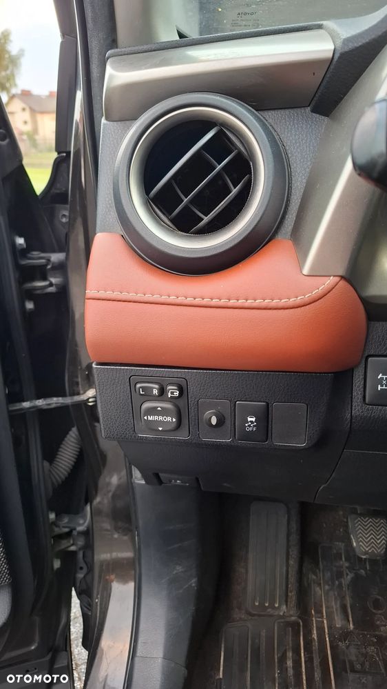 Toyota RAV4 - 14
