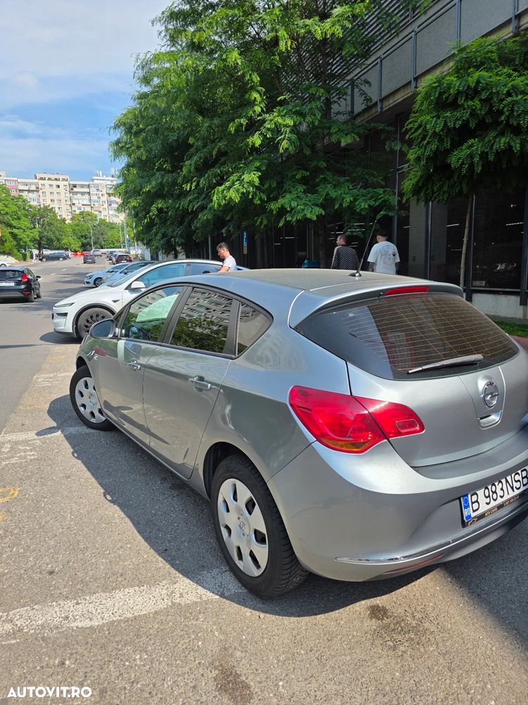 Opel Astra 1.6 TWINPORT ECOTEC Active - 8