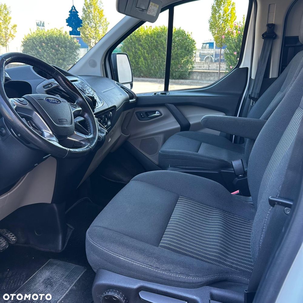 Ford Tourneo Custom 2.0 TDCi L1 Trend - 9