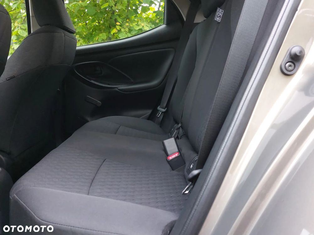 Toyota Yaris 1.5 Comfort - 10