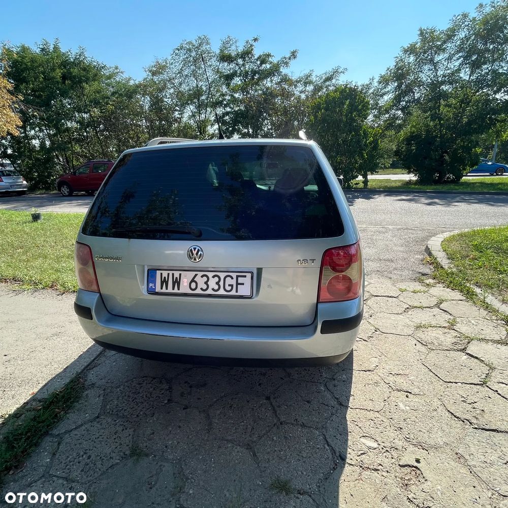 Volkswagen Passat 1.8T Comfortline - 16