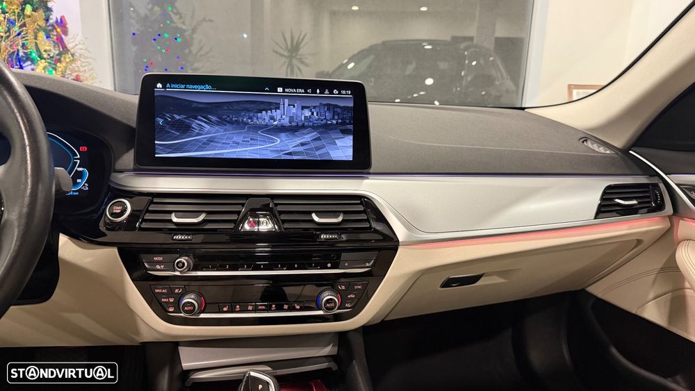 BMW 520 e Touring Aut. Luxury Line - 19