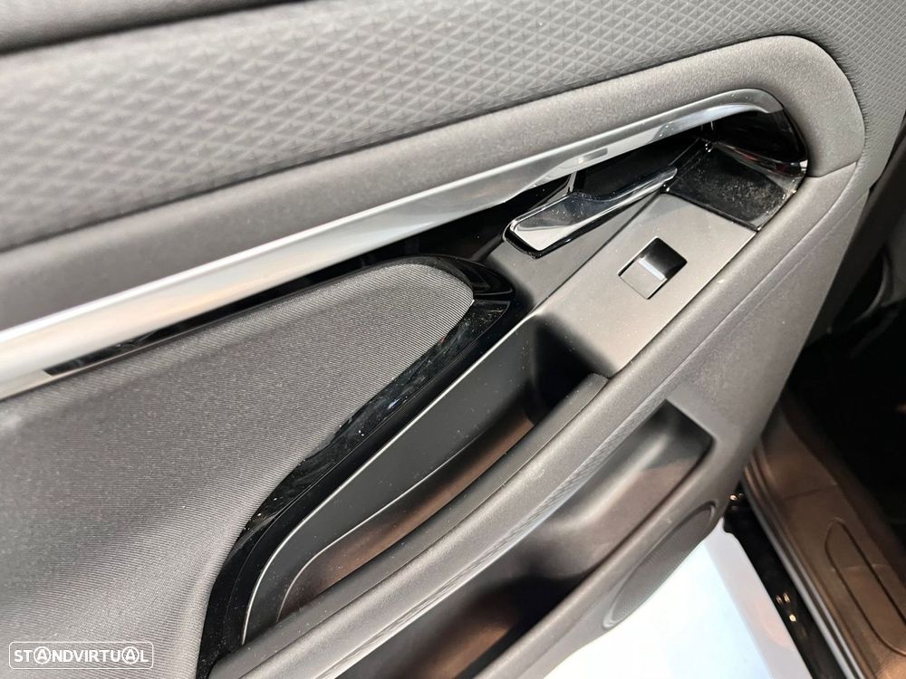 Land Rover Range Rover Evoque - 51