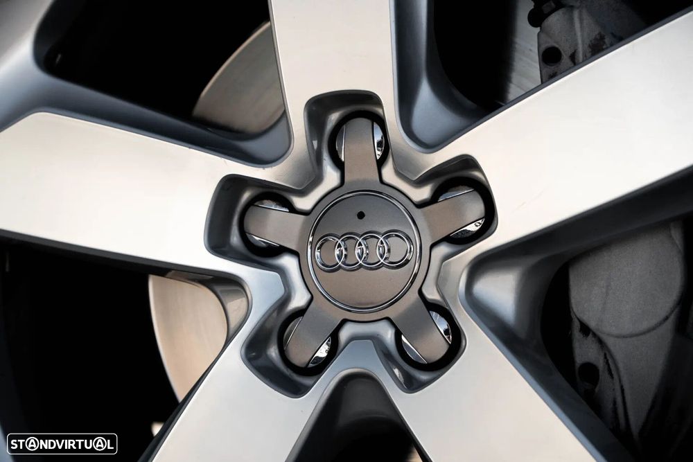 Audi Q5 40 TDI quattro S-line S-tronic - 15