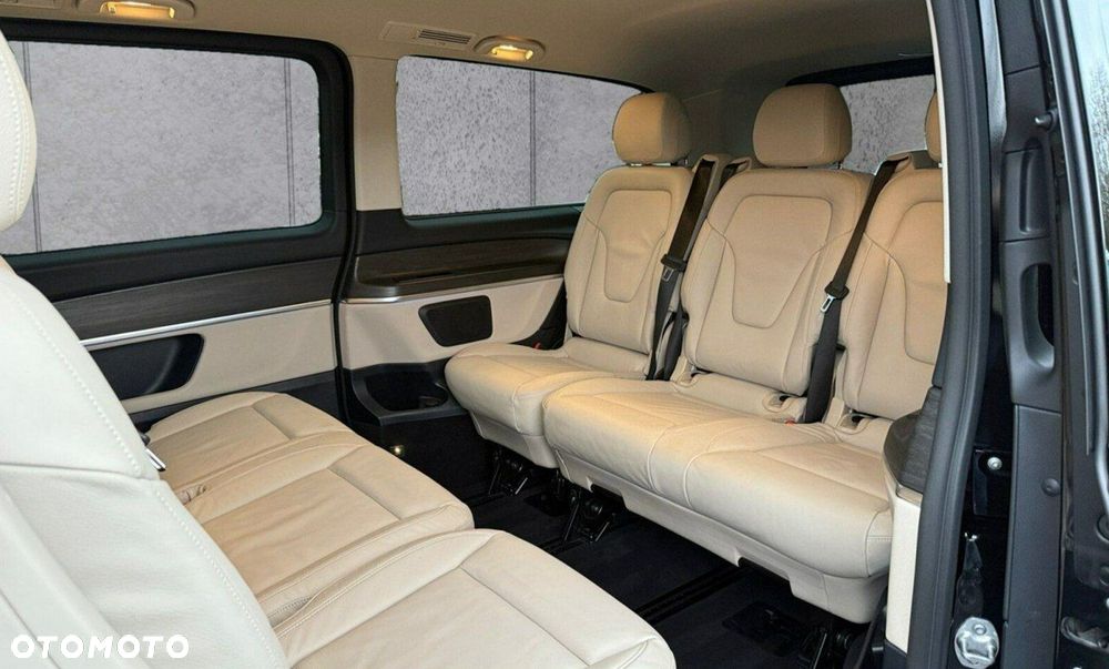 Mercedes-Benz Klasa V - 9