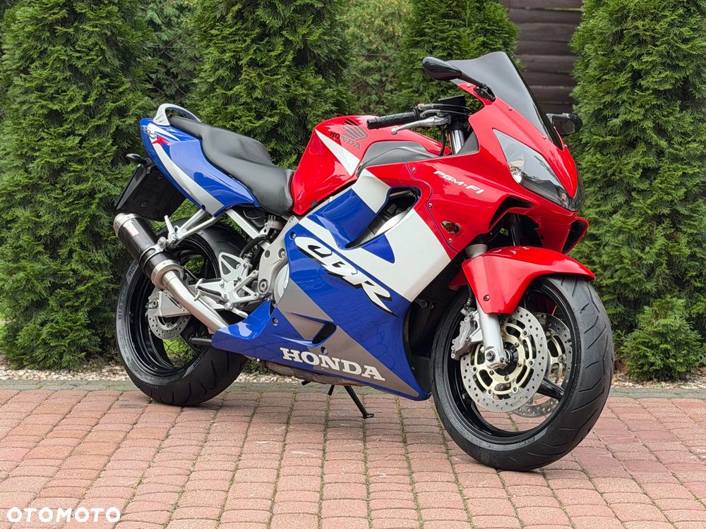 Honda CBR