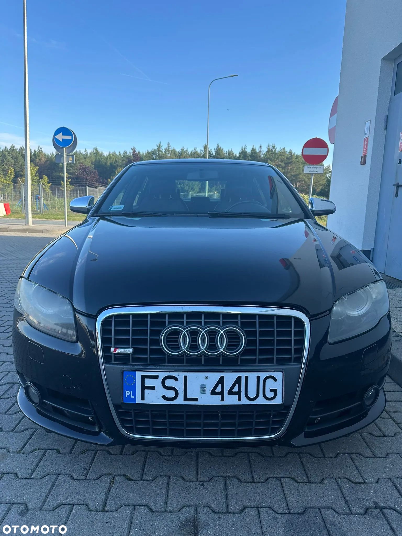 Audi A4 - 1