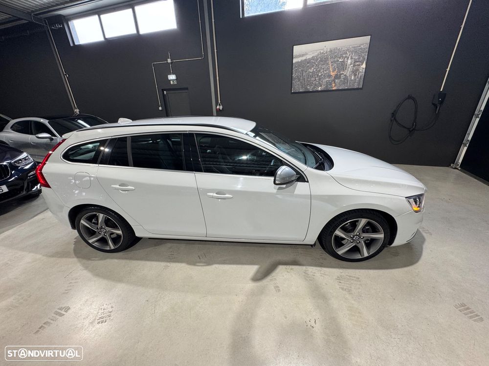 Volvo V60 1.6 D2 Drive R-Design Start/Stop - 40