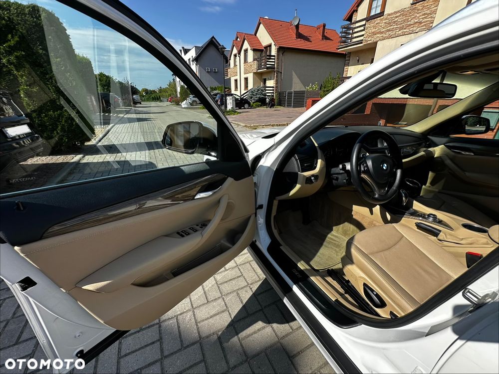 BMW X1 - 11